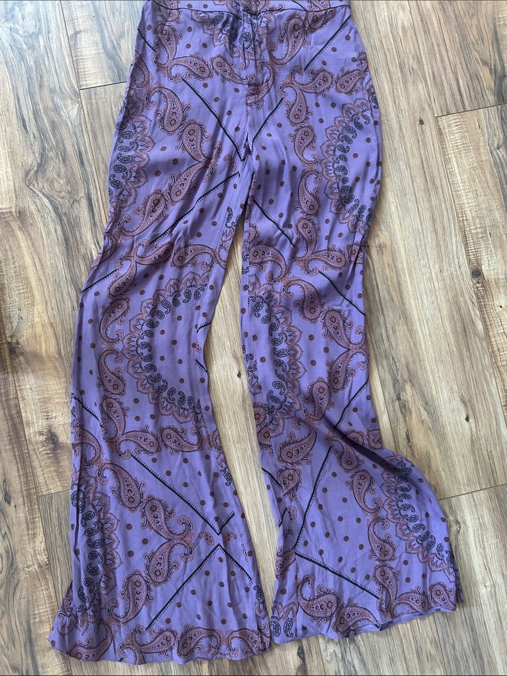 Zara Lavender Paisley Wide-Leg Drawstring Pants